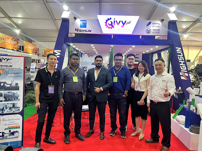 孟加拉展會合照